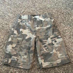 Lucky Brand Cargo Camoflauge Shorts Size Small